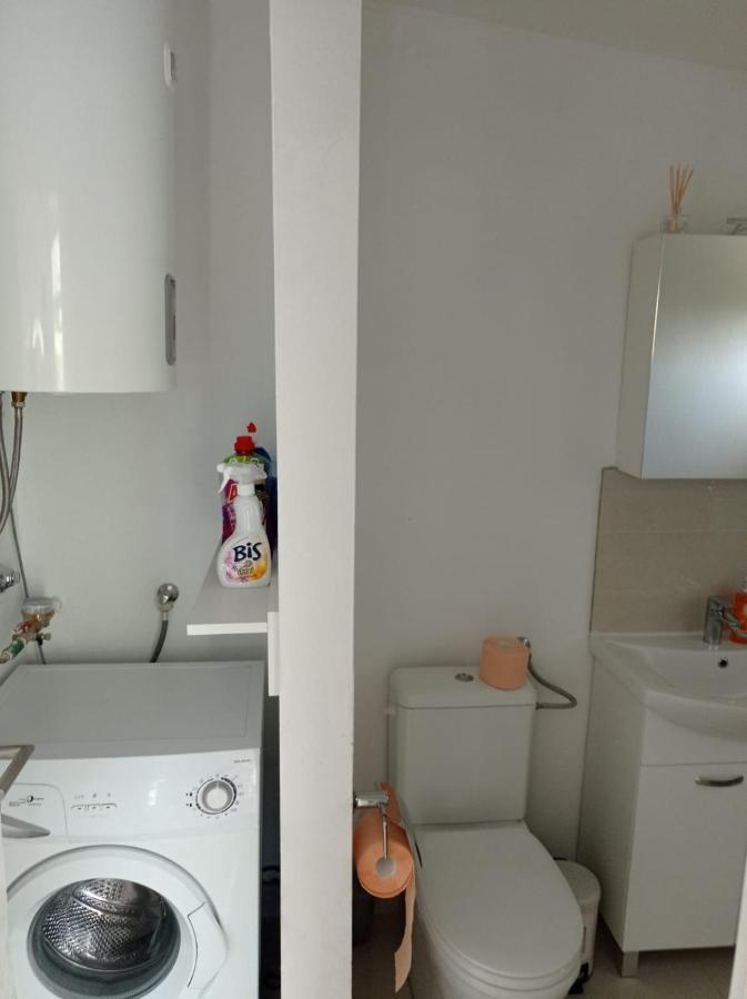 Ap Jurisic Apartment บาร์บินเย ภายนอก รูปภาพ