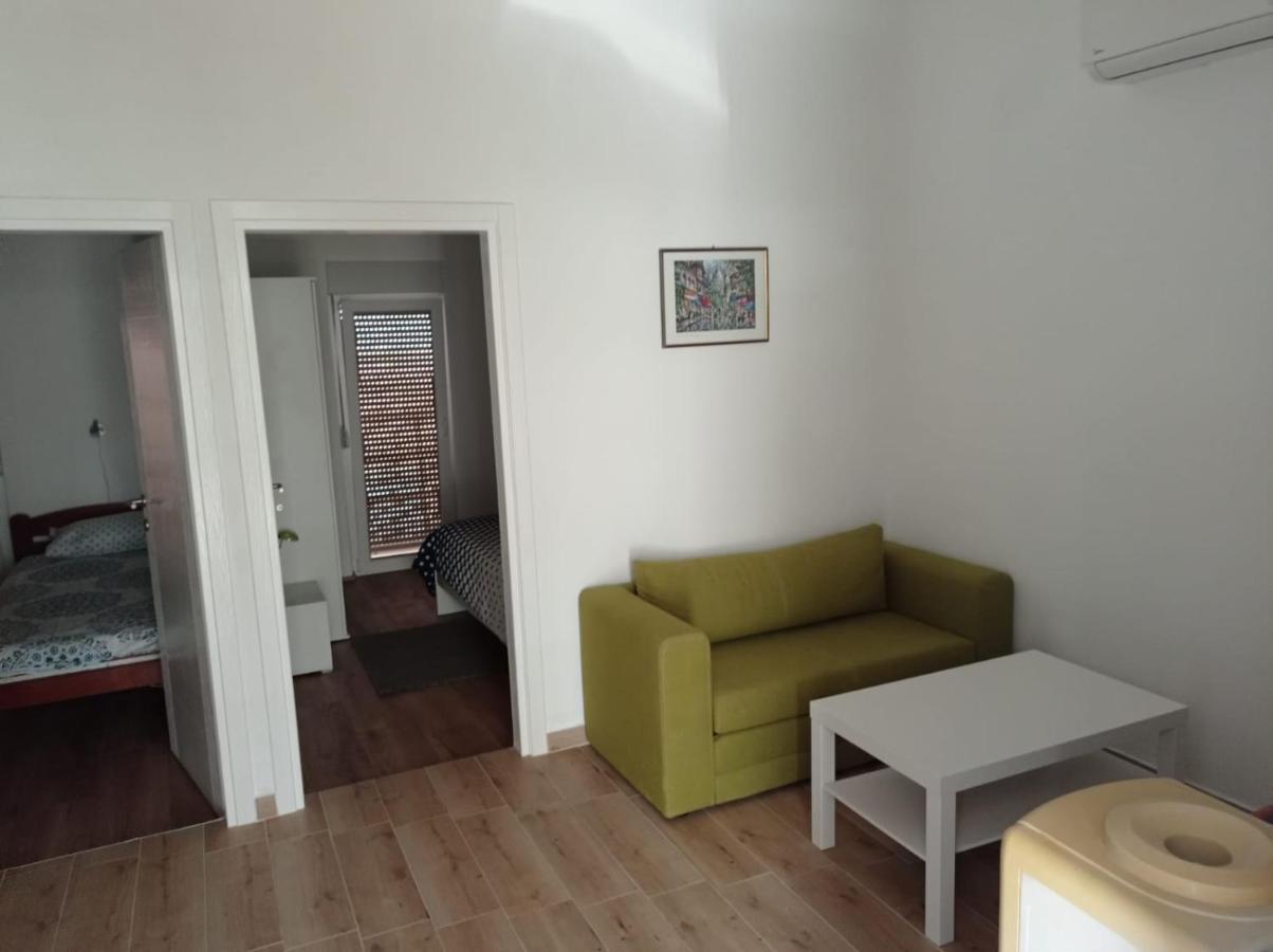 Ap Jurisic Apartment บาร์บินเย ภายนอก รูปภาพ