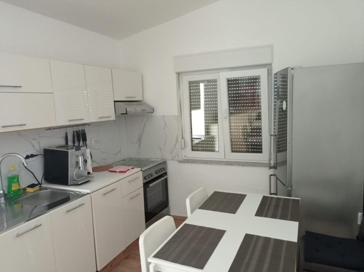 Ap Jurisic Apartment บาร์บินเย ภายนอก รูปภาพ